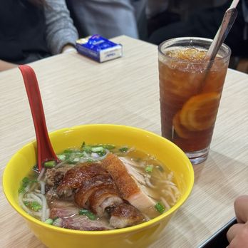 一樂燒鵝 - Cantonese Near Me - Hong Kong, HK