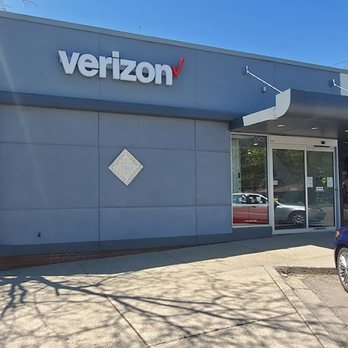 Verizon Authorized Retailer - Russell Cellular - Mobile Phones Near Me - Minneapolis, Minnesota Verizon Authorized Retailer - Russell Cellular - Mobile Phones Near Me - Minneapolis, Minnesota