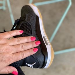 DND 417 Pinky Kinky (acrylics w/gel polish) DND 417 Pinky Kinky (acrylics w/gel polish)