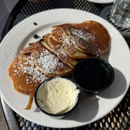 Blueberry and chocolate chip pancakes Blueberry and chocolate chip pancakes