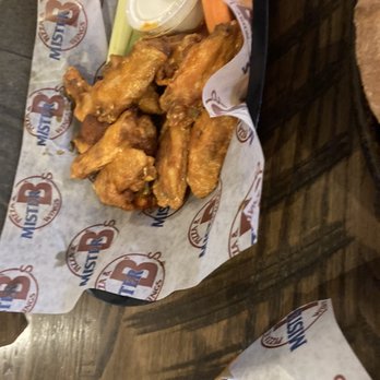Mister B's Pizza & Wings - Hot wings - Pizza Near Me - Henderson, Kentucky