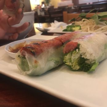 Pho Daily - Pork 2 Pieces Spring Roll with Pork Sausage - Vietnamese Near Me - Gardena, California