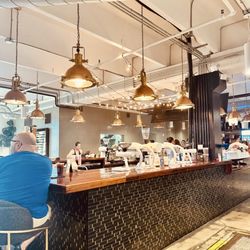 Pumphouse Coffee Roasters - Pump house Coffee Roasters: inside POV