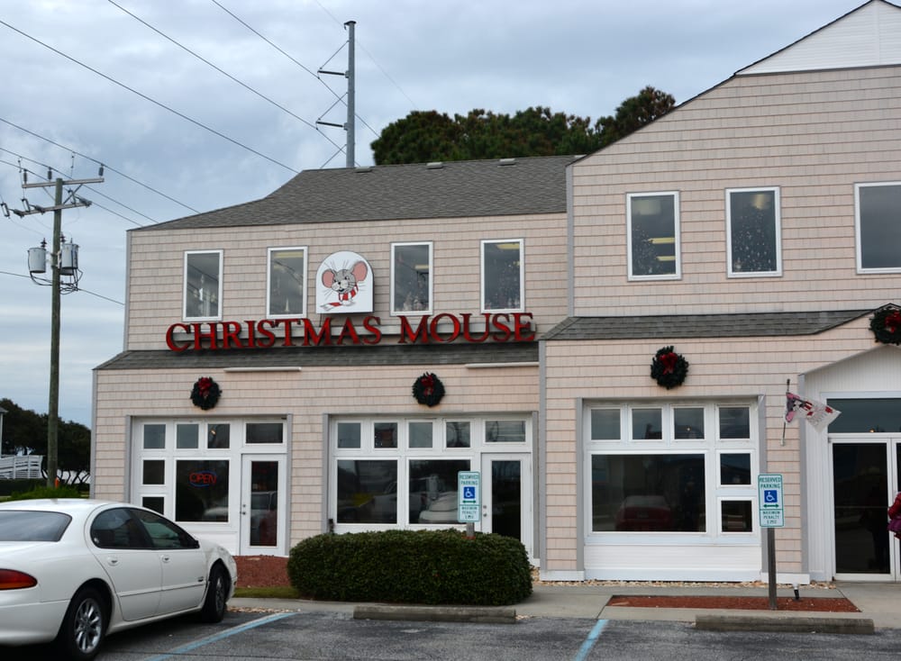 CHRISTMAS MOUSE OUTER BANKS MALL Updated October 2024 12 Photos