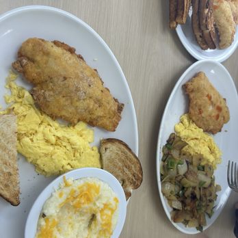 Central Diner South Pasadena - The catfish with eggs, cheese grits - Breakfast & Brunch Near Me - Pasadena, Florida