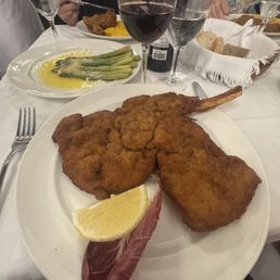 Veal Milanese. Outstanding ! Veal Milanese. Outstanding !