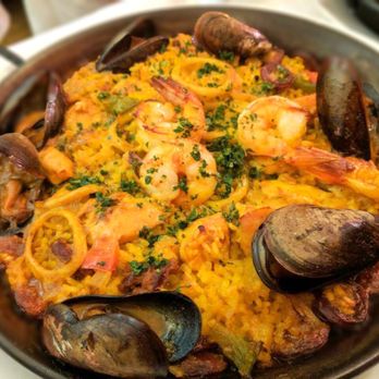La Vinia - Paella Valencia - Spanish Near Me - Toronto, Ontario