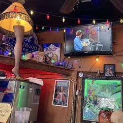 Silver Moon Saloon - Bar