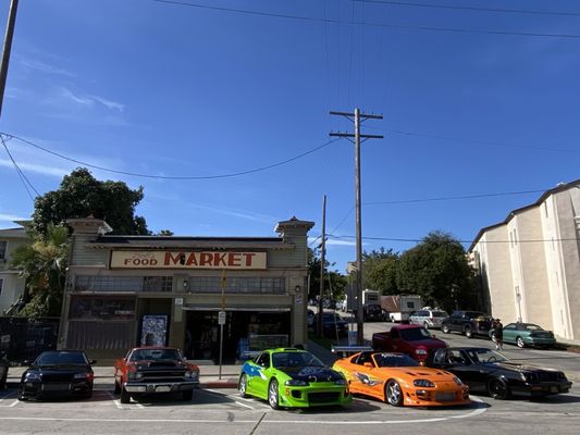 Bob's Market by null