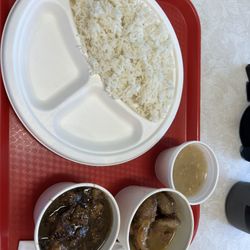 Lasang Pinas - 2 entrees combo with dinugaan & pata tim