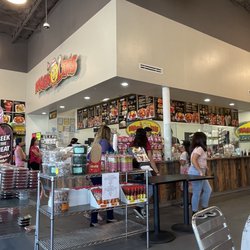 Magnolia’s Ice Cream & More - Order area
