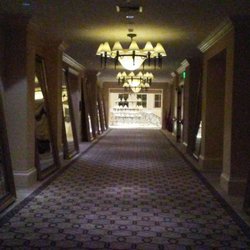 Monarch Beach - The mirror hallway
