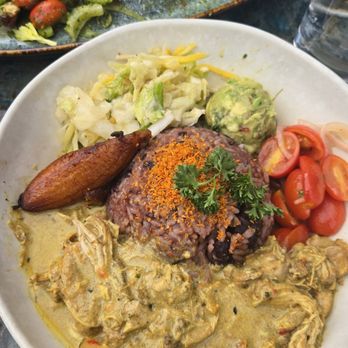 LITA - Curry chicken bowl - Caribbean Near Me - Walnut Creek, California