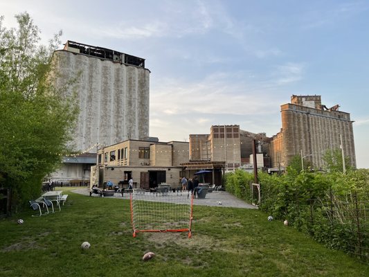 Duende at Silo City by null
