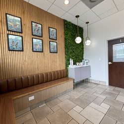 River Forest Animal Hospital - Waiting area with coffee bar
