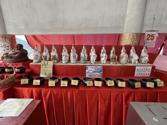 Kek Lok Si Temple by null