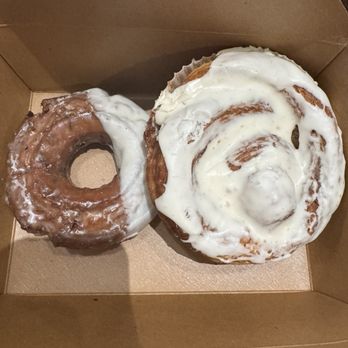 Briggs Nursery and Cafe - Donut and cinnamon roll from knead - Coffee & Tea Near Me - North Attleborough, Massachusetts