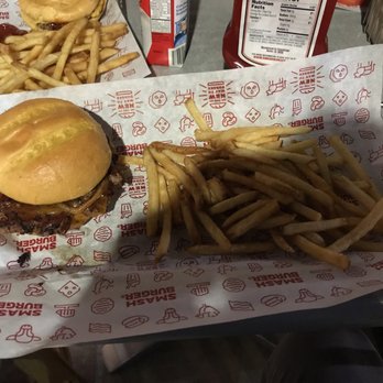 Smashburger - Burgers Near Me - Queen Creek, Arizona