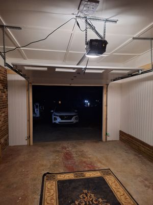 Moser Home Repair Logo