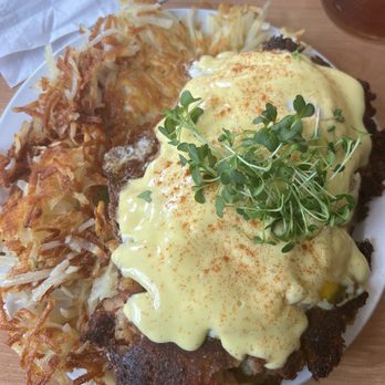Roz's Diner - Timmy Corned Beef Hash dish - Diners Near Me - Rosebush, Michigan