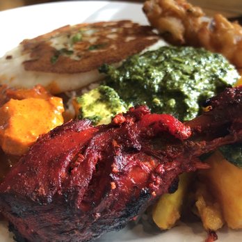 Amber Spice - Tandoori Chicken with Palak Paneer, Kulcha, Vegetable Pekora, and Buttered Chicken!!! - Indian Near Me - Laurel, Maryland