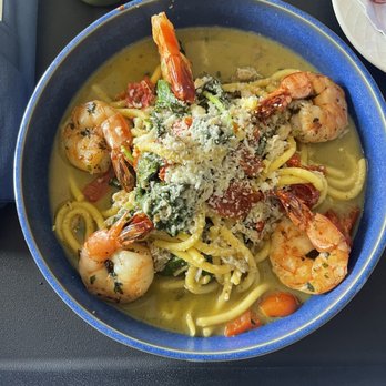 Schooners Monterey - Dungeness Crab Pasta with shrimp - Seafood Near Me - Monterey, California Schooners Monterey - Dungeness Crab Pasta with shrimp - Seafood Near Me - Monterey, California