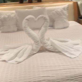 Sybaris Pool Suites - Hotels Near Me - Indianapolis, Indiana