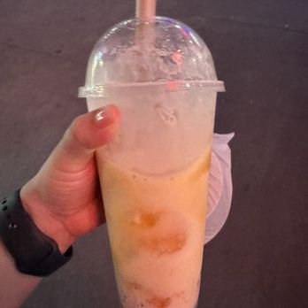Heytea - Mango coconut boom - Bubble Tea Near Me - Monterey Park, California