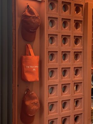 OMO Thai Tea by null