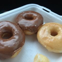 Clinton Daylignt Donuts