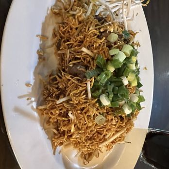 Ban Thai - Beef with Crispy Pad Thai Noodles - Thai Near Me - Cincinnati, Ohio