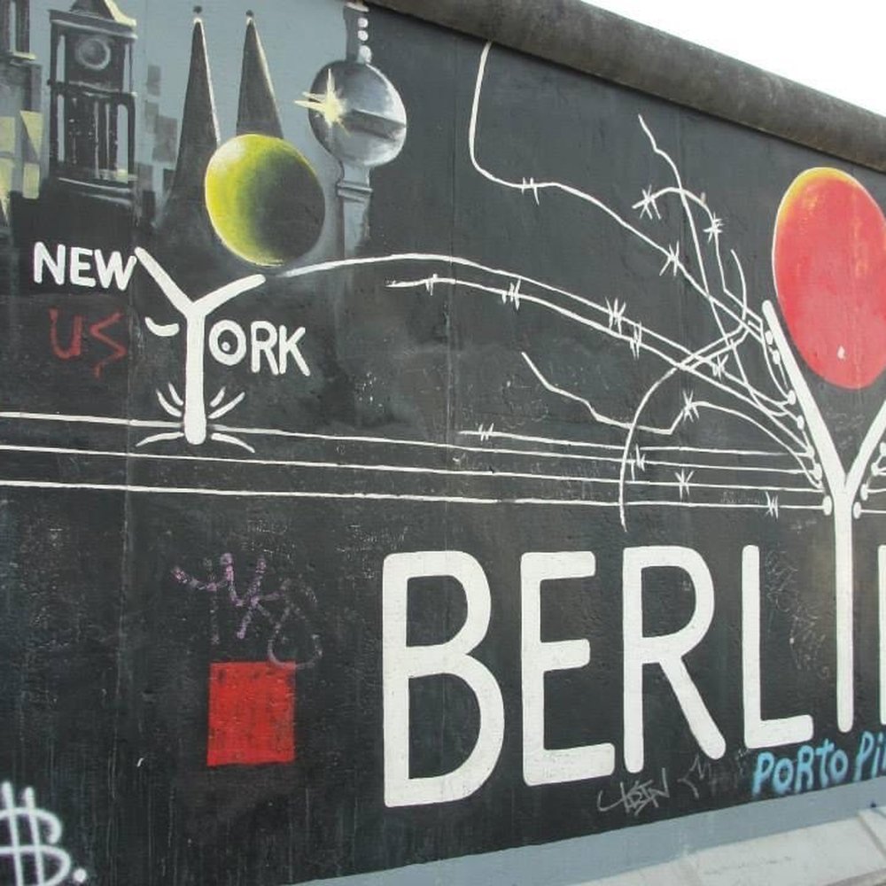 Berliner Mauer - Landmarks & Historical Buildings Near Me