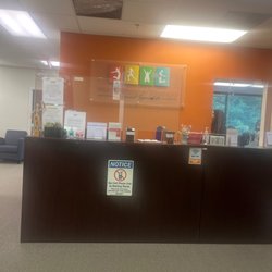 BEAT Physical Therapy - Front desk