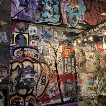 Freeman Alley - Local Flavor Near Me - New York, New York
