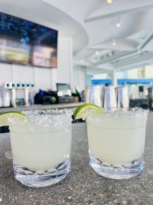5 o'Clock Somewhere Rooftop Bar by null