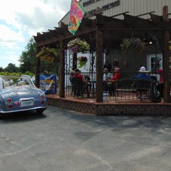 Trout Springs Winery - Outdoor pergola