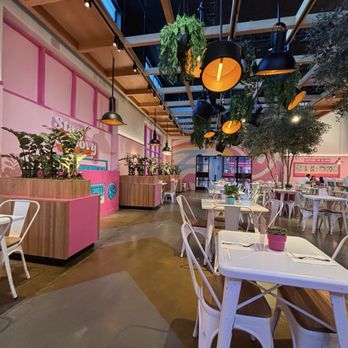 Malibu Barbie Cafe - Cafes Near Me - Las Vegas, Nevada