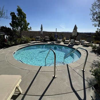 The New Inn - Pool - Hotels Near Me - Temecula, California The New Inn - Pool - Hotels Near Me - Temecula, California