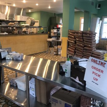 Fellini's Pizza - Inside - Pizza Near Me - Atlanta, Georgia