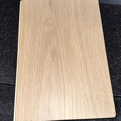 Saroyan Hardwoods - The first two photos are what we ordered. The other ones with all the spots and marks are what showed up.