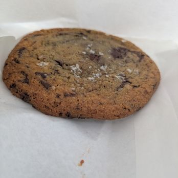 Gjusta - Brown butter chocolate chip cookie = delicious, worth it at $3.50 - Bakeries Near Me - Venice, California