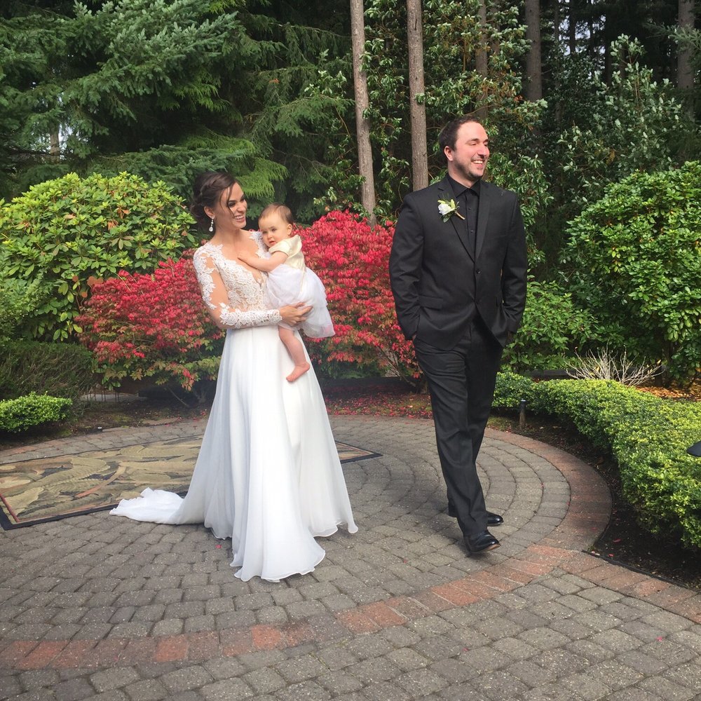 Eltsa Custom Sewing - Sewing & Alterations Near Me - Seattle, Washington Eltsa Custom Sewing - Sewing & Alterations Near Me - Seattle, Washington