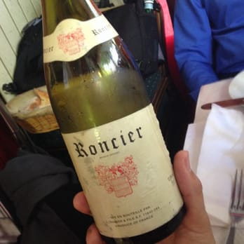 Le Trou Normand - Suffit de demander "du rouge - fromage" - Brasseries Near Me - Montreuil, 93 Le Trou Normand - Suffit de demander "du rouge - fromage" - Brasseries Near Me - Montreuil, 93