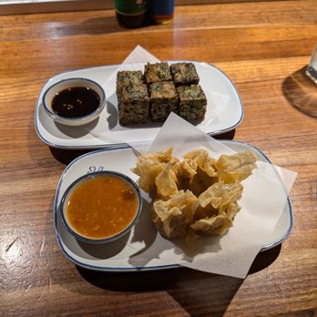 Yaowarat - Chive cakes and bean curd dumplings - Thai Near Me - Portland, Oregon Yaowarat - Chive cakes and bean curd dumplings - Thai Near Me - Portland, Oregon