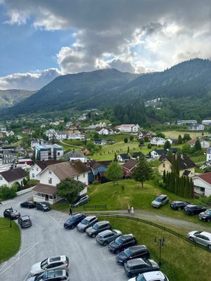 Kviknes Hotel by null