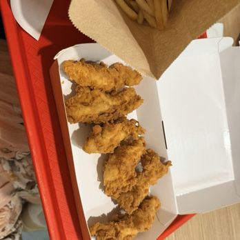 Jollibee - 6pc Chicken Tenders - Filipino Near Me - New York, New York Jollibee - 6pc Chicken Tenders - Filipino Near Me - New York, New York