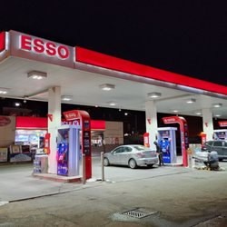 Esso - Storefront