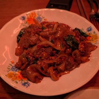 LenLen - pad kee mao - Thai Near Me - New York, New York