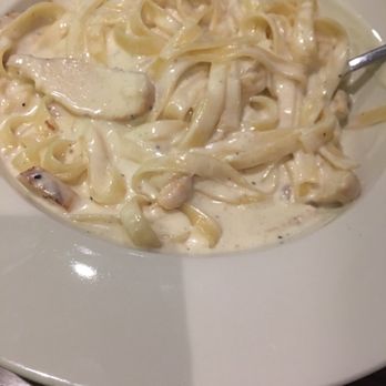 Othello's Italian Restaurant - Fettuccine Alfredo with grilled chicken. - Italian Near Me - Norman, Oklahoma
