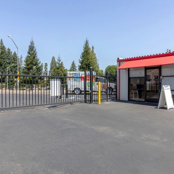 Security Public Storage - Self Storage Rental Office - Self Storage Near Me - Fresno, California Security Public Storage - Self Storage Rental Office - Self Storage Near Me - Fresno, California